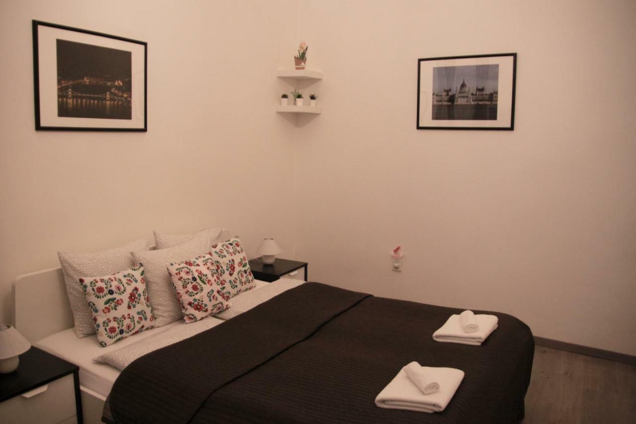 Duna Szecsi Apartman *